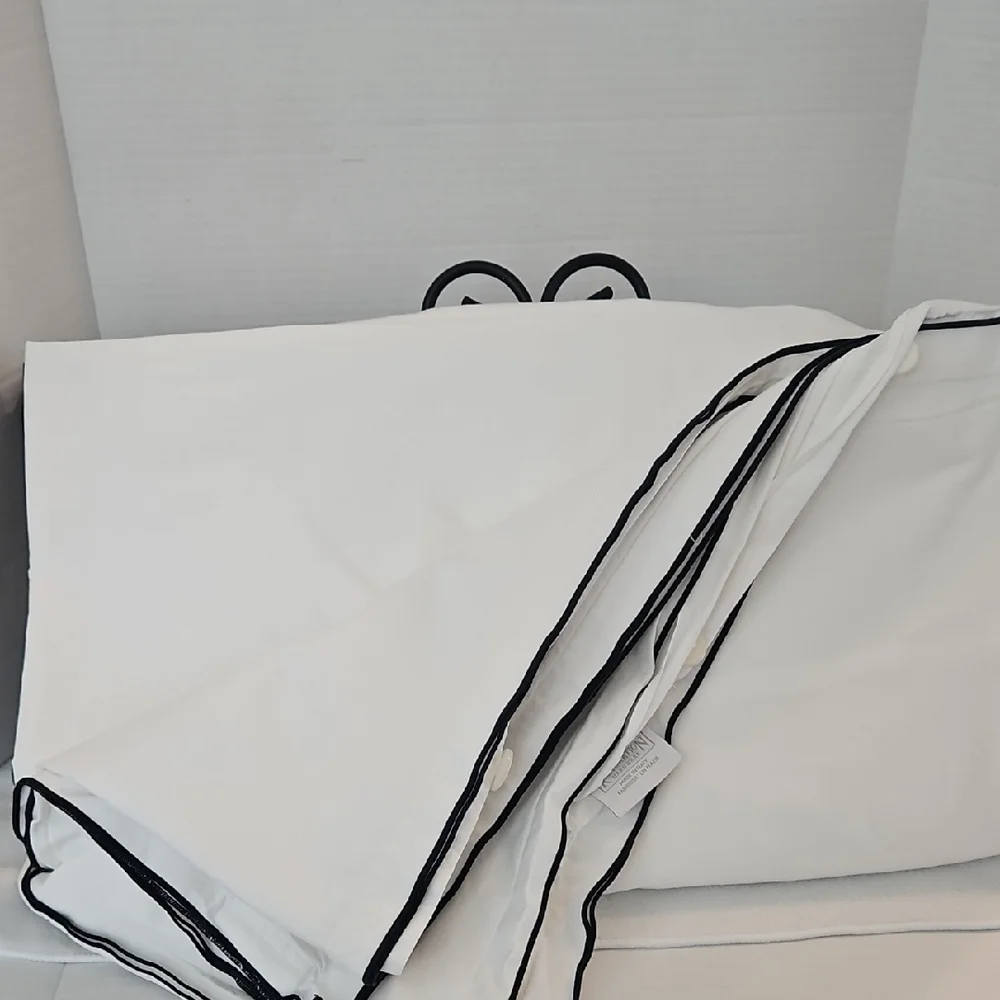 Restoration Hardware White Black Italian Tipped Satin Stitch Full Duvet Cover
